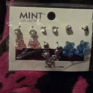 Mint Collection Bear Earrings Set